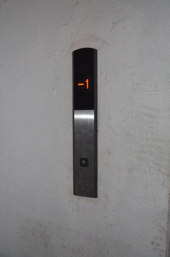 Mtatsminda Apartment ティビリシ エクステリア 写真